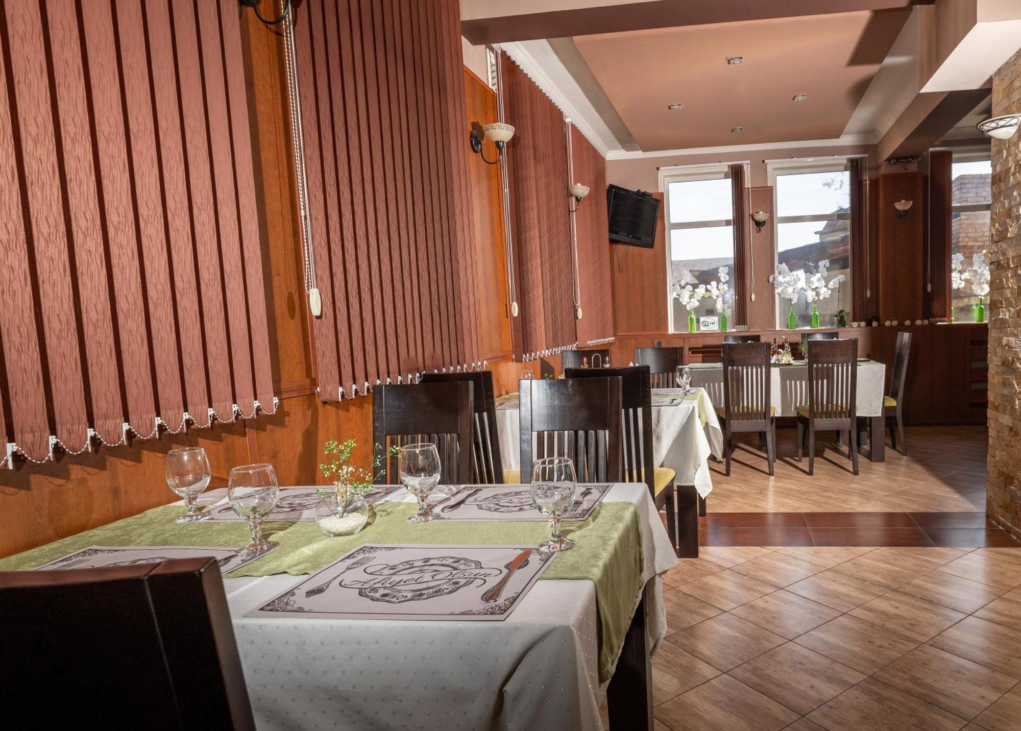 Hotel Kibor Gulubovo  Eksteriør billede