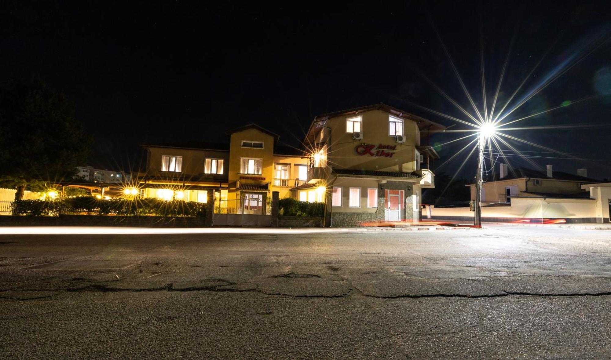 Hotel Kibor Gulubovo  Eksteriør billede
