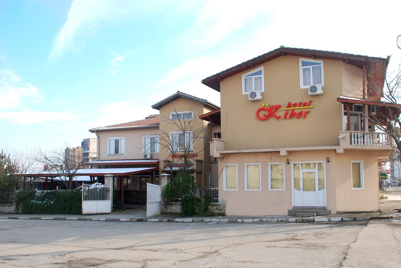 Hotel Kibor Gulubovo  Eksteriør billede